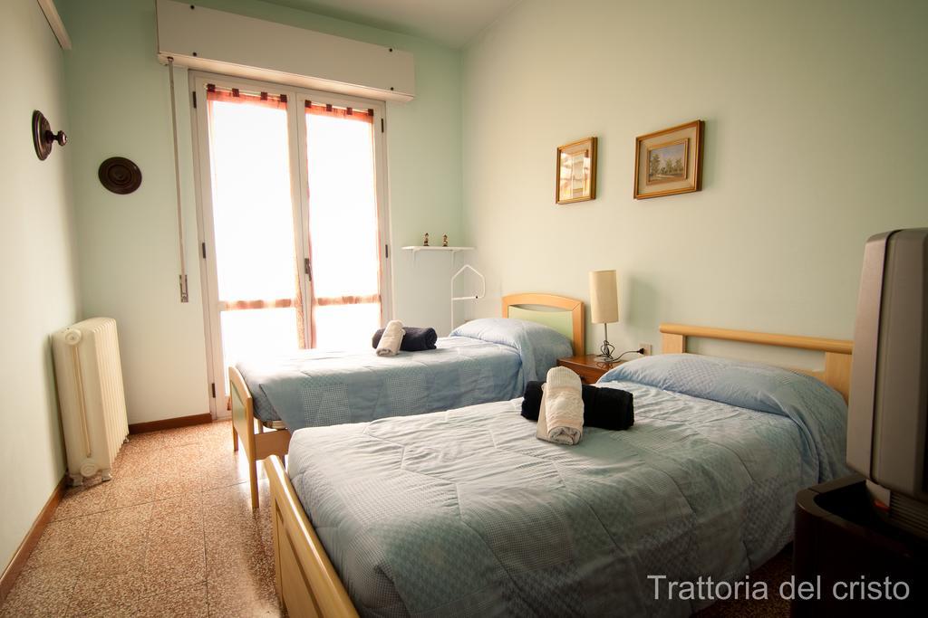 Affittacamere Trattoria Del Cristo Ospedaletto Lodigiano الغرفة الصورة
