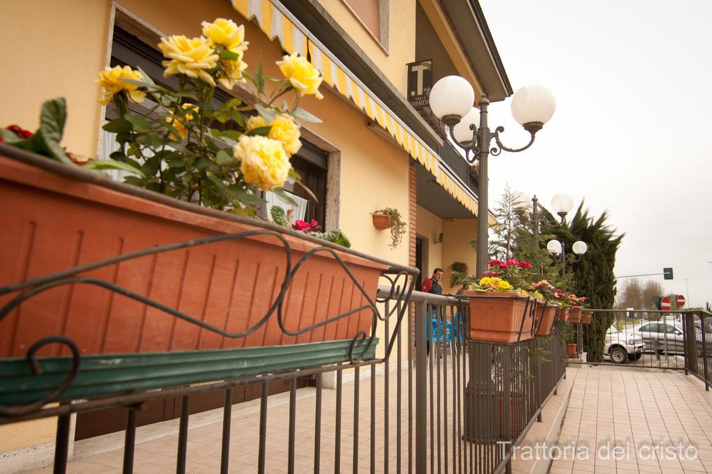 Affittacamere Trattoria Del Cristo Ospedaletto Lodigiano المظهر الخارجي الصورة
