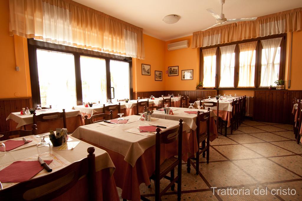 Affittacamere Trattoria Del Cristo Ospedaletto Lodigiano المظهر الخارجي الصورة